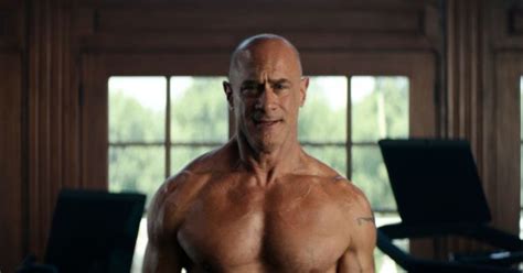 Christopher Meloni strips down for Peloton ad on National Nude Day